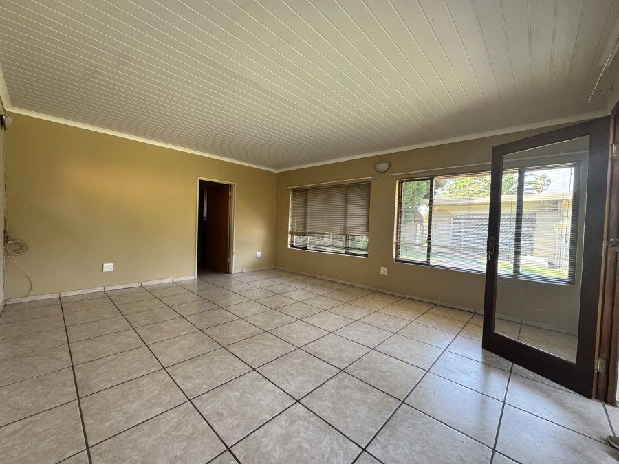 4 Bedroom Property for Sale in Neserhof North West